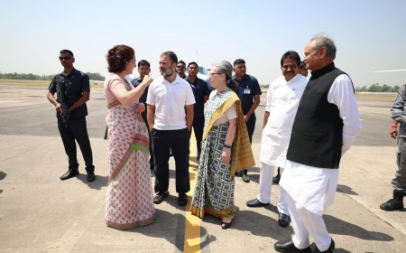 Loksabha election 2024: राहुल गांधी के नामांकन से फिर सुर्खियों में आए अशोक गहलोत, दिखा गांधी-गहलोत पारिवारिक प्रेम