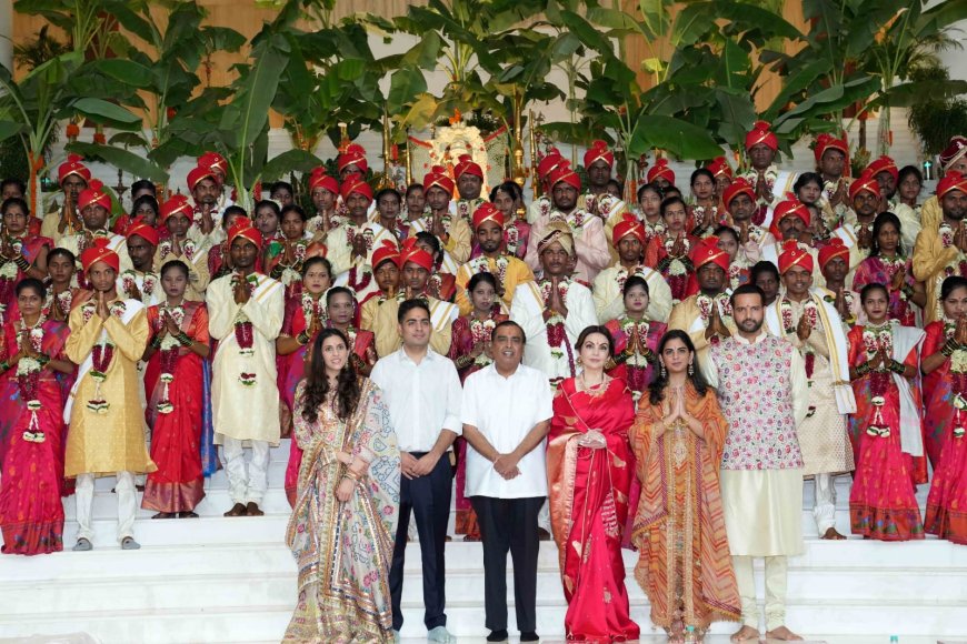 अनंत-राधिका से पहले मुकेश अंबानी-नीता अंबानी ने करवाई 50 जोड़ों की शाही शादी, किए करोड़ों खर्च