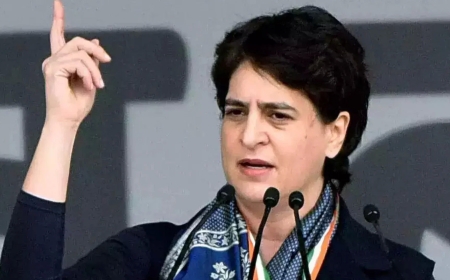 गांधी परिवार की परंपरा को Priyanka Gandhi ने बढ़ाया आगे, सांसद के रूप में ली शपथ