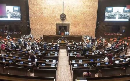 संसद में पेश हुआ एक देश एक चुनाव बिल, कांग्रेस ने साधा निशाना