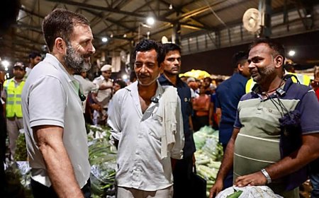 सब्जियों के दाम जानकार दंग रह गए राहुल गांधी, जनता से जानी उनकी समस्याएं