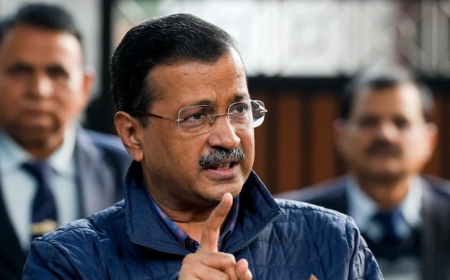 यमुना में जहर वाली टिप्पणी पर फंसे अरविंद केजरीवाल, चुनाव आयोग ने मांगा जवाब