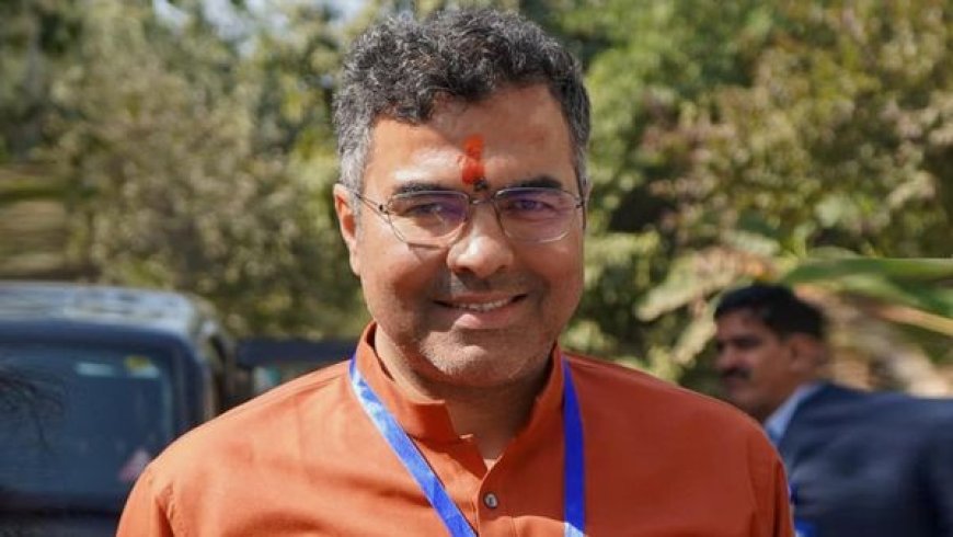 केजरीवाल को हराने वाले प्रवेश वर्मा पहुंचे खाटूश्याम बाबा की षरण में