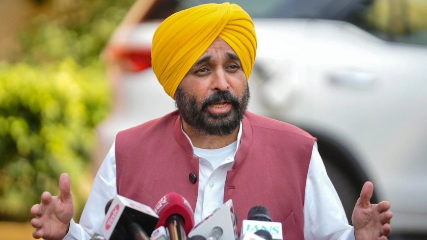 अमेरिका से अवैध प्रवासियों के अमृतसर आने पर पंजाब सरकार ने उठाए सवाल, अन्य नेताओं ने सीएम भगवंत मान को लिया आड़े हाथ