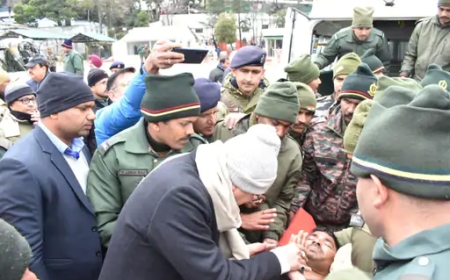 उत्तराखंड़ के चमोली में हिमस्खलन, 55 मजदूर फंसे, रेस्क्यू ऑपरेशन  जारी