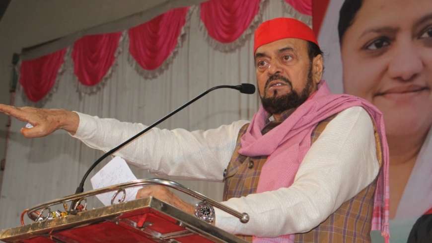 विवादास्पद बयान देने के कारण विधानसभा से निलंबित हुए अबू आजमी, योगी आदित्यनाथ ने कहा- यूपी भेजिए, इलाज कर देंगे