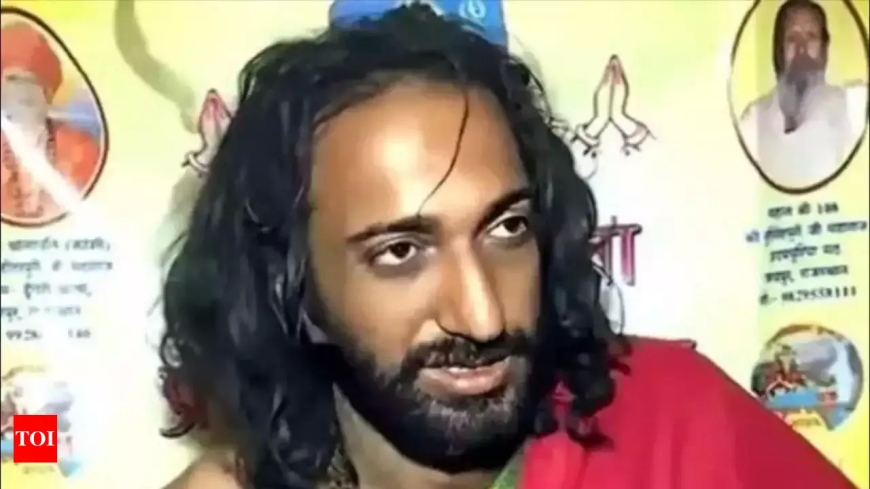 राजधानी जयपुर में पुलिस के हत्थे चढ़े आईआईटी बाबा, अभय सिंह ने कहा- महादेव है मेरे साथ